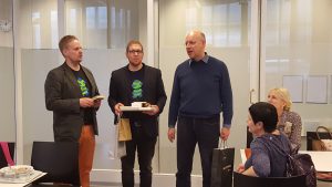 Prof. Mikko-Jussi Laakso, Einari Kurvinen, Giedrius Vaidelis, Turku universitetas